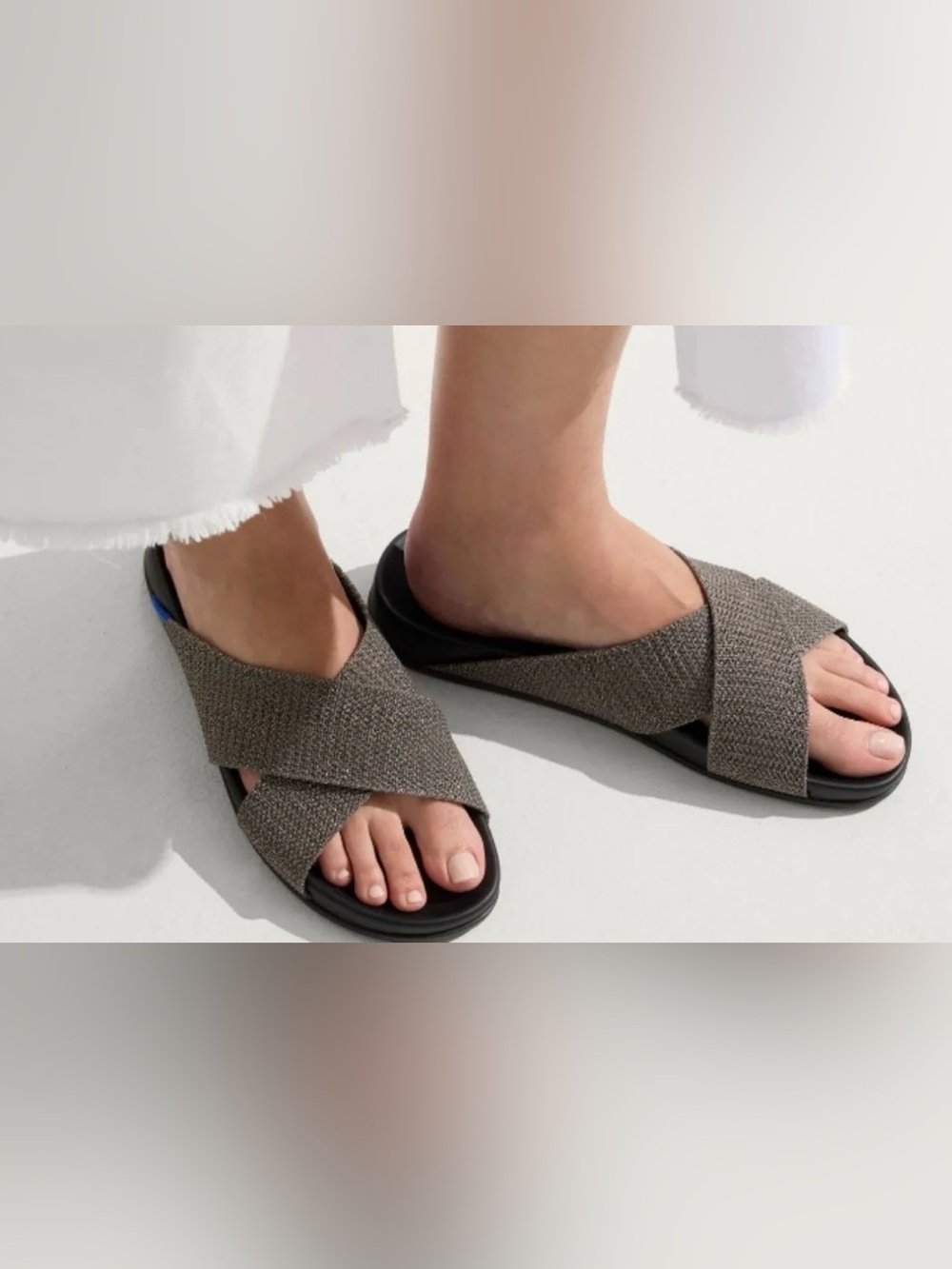The Weekend Slide In Grey/metallic In Silver Sand